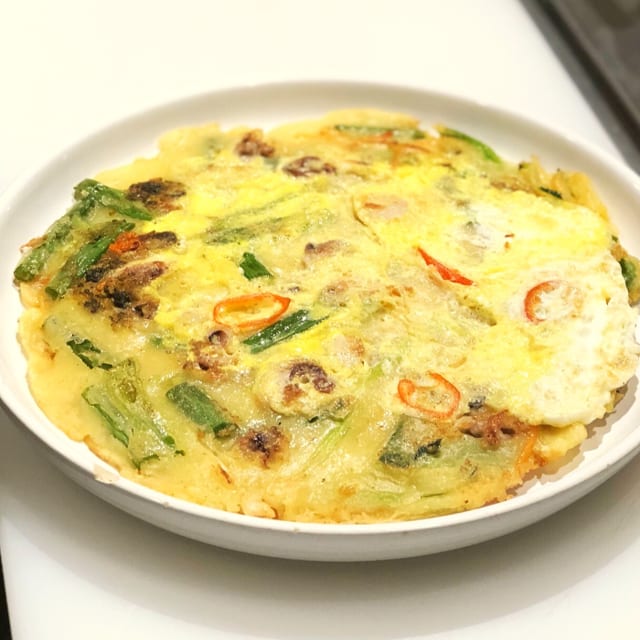 E 2. Seafood pancake.